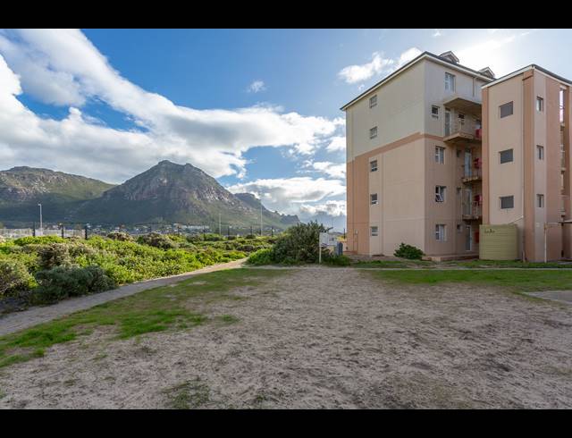 1 BEDROOM APARTMENT FOR SALE IN MUIZENBERG